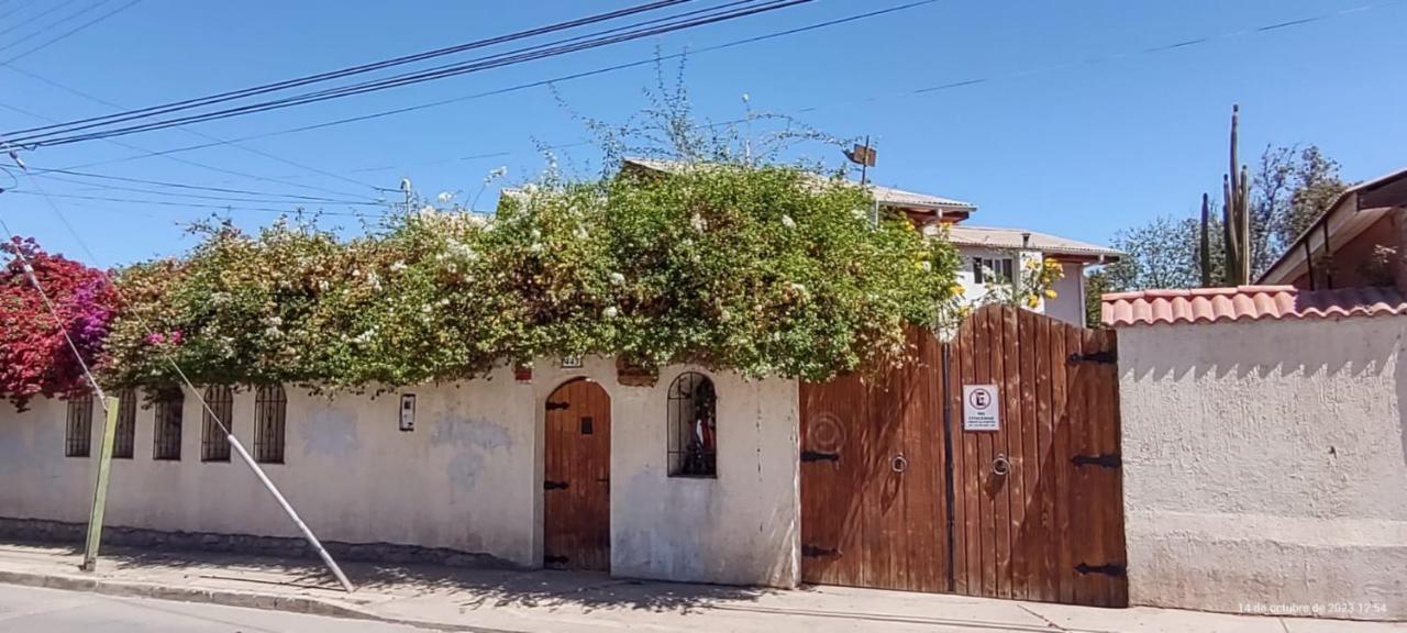 Hostal Donde Rita Vicuña Exterior foto